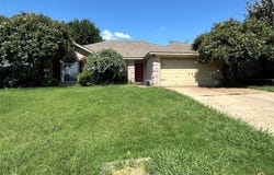 1814 Cancun Drive, Mansfield, TX 76063