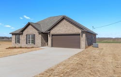 986 Co Rd 31, Killen, AL 35645