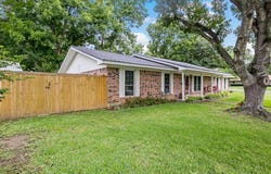 1002 S Lide Avenue, Mount Pleasant, TX 75455