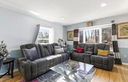 115 River Road, Brunswick, ME 04011