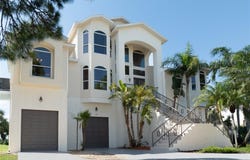 1661 SEA BREEZE DRIVE, TARPON SPRINGS, FL 34689