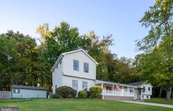 8410 COMMERCIAL Street, SAVAGE, MD 20763