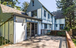2 Malden Ave, Saugerties, NY 12477