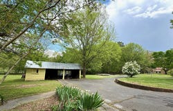 2084 Floyd Springs, Armuchee, GA 30105