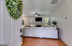 25 Chemin, Sharpsburg, GA 30277
