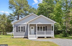 1448 HOLLY VISTA, COLONIAL BEACH, VA 22443