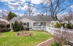 56 lakeview Drive, Stamford, CT 06905