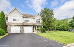 1 Maywood Run, Tinton Falls, NJ 07753