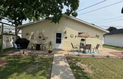 412 N Wacouta Avenue, Prairie Du Chien, WI 53821