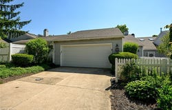 839 Sutton Place, Akron, OH 44313