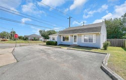 1106 N Indiana Street, Weatherford, OK 73096
