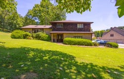 18530 White Oak Drive, Catlettsburg, KY 41129