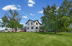 8501 S 84th Avenue, Hickory Hills, IL 60457