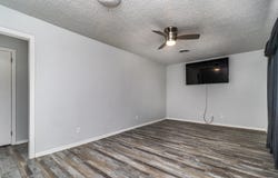 1023 NW 11th St, Tulia, TX 79088