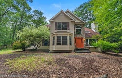 121 Cedar Lane, Canadensis, PA 18325