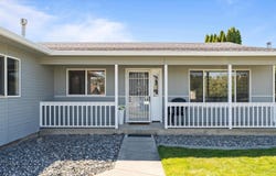 910 S Arthur, Kennewick, WA 99336
