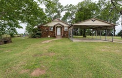 384103 E 1040 Road, Okemah, OK 74859