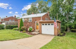 358 Lebanon School Rd, West Mifflin, PA 15122