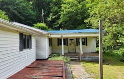 20610 STATE HWY 194 E, Fedscreek, KY 41524