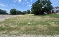 1402 SE 6th Avenue, Mineral Wells, TX 76067