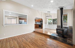 6393 SW SKIVER Dr, Beaverton, OR 97078