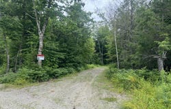 25 Dylan Drive, Waltham, ME 04605