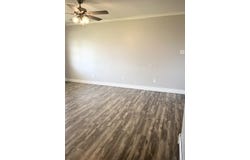 207 Pat Street, Levelland, TX 79336
