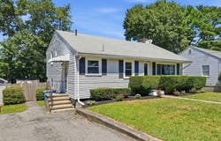 8 Bossi Ave, Randolph, MA 02368