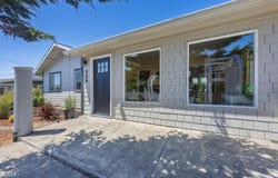 550 SW 4th Street, Newport, OR 97365