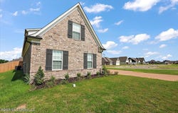 8960 Acorn Lane, Southaven, MS 38672