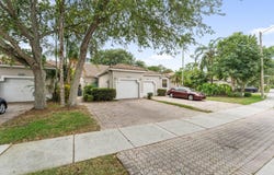 7620 S Aragon Boulevard, Sunrise, FL 33322