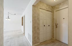 150 Thompson Dr, Cedar Rapids, IA 52403
