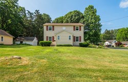 827 Harmon Road, Penfield, NY 14526