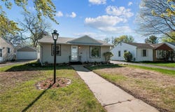 2911 Rhode Island Avenue S, Saint Louis Park, MN 55426