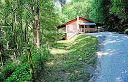 195 Ron Mark Ln, Gainesboro, TN 38562