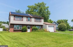 27 HARPER LANE, WILLINGBORO, NJ 08046