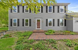 921 E Park Blvd, Oak Creek, WI 53154