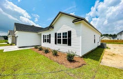 507 Orchard Creek Drive, Richlands, NC 28574