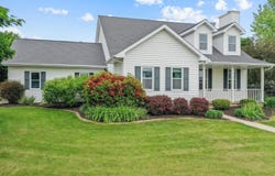 1379 GRAYSTONE Court, DE PERE, WI 54115-8272