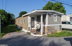 6824 W LINCOLN HIGHWAY W, THOMASVILLE, PA 17364