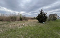 1860 W Riverside Dr, Atlantic City, NJ 08401