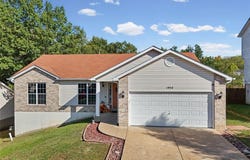 1954 McKinley Range, Festus, MO 63028
