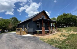 710 S Main St, Burkesville, KY 42717