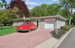 1 Cedar Court, Roosevelt, NJ 08555