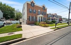 20 Heald Rd, Brigantine, NJ 08203