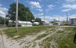 122 E Commercial St, LoneTree, IA 52755