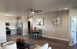 881 S Ridgeway Place, Show Low, AZ 85901