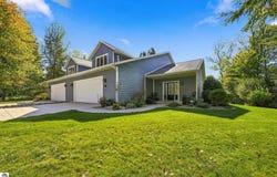 134 Davidsen Shores Drive, Cadillac, MI 49601