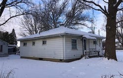 1704 E WEBSTER Road, Flint, MI 48505