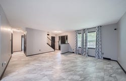 617 N Willow Dr, Derby, KS 67037